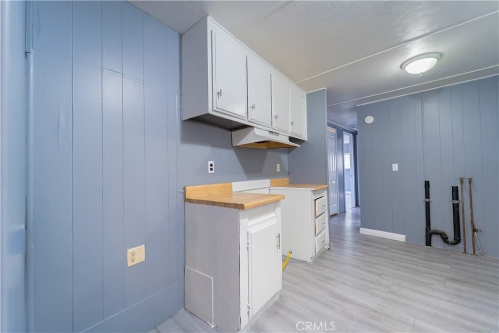 Home at 716 N Grand J4, Covina — photo 4 of 12