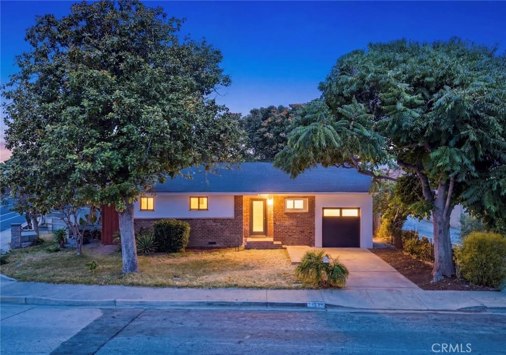 Home at 884 Lewis, Pomona — photo 2 of 12