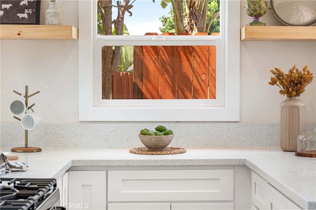 Home at 884 Lewis, Pomona — photo 12 of 12