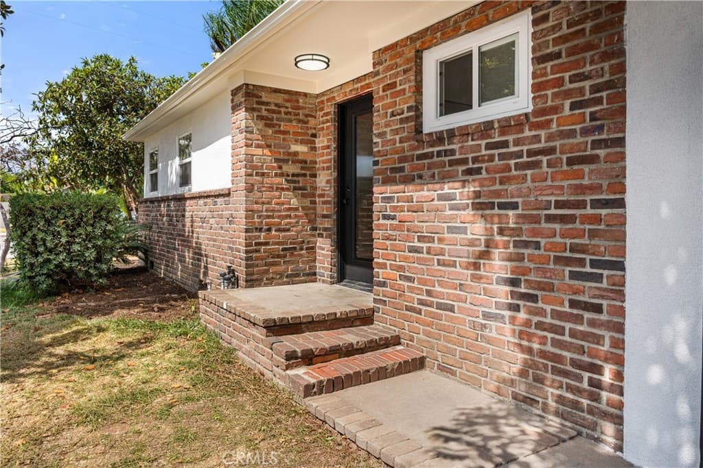 Home at 884 Lewis, Pomona — photo 3 of 12