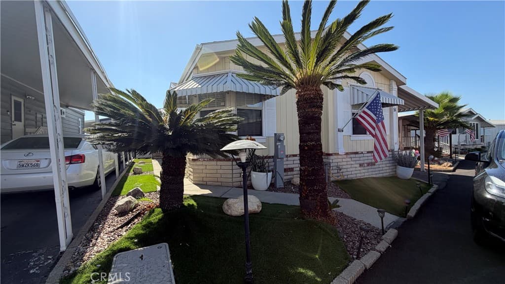 Home at 3530 Damien 51, La Verne — photo 3 of 12