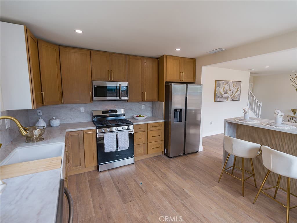 Home at 613 N Garsden Avenue, Covina — photo 4 of 12