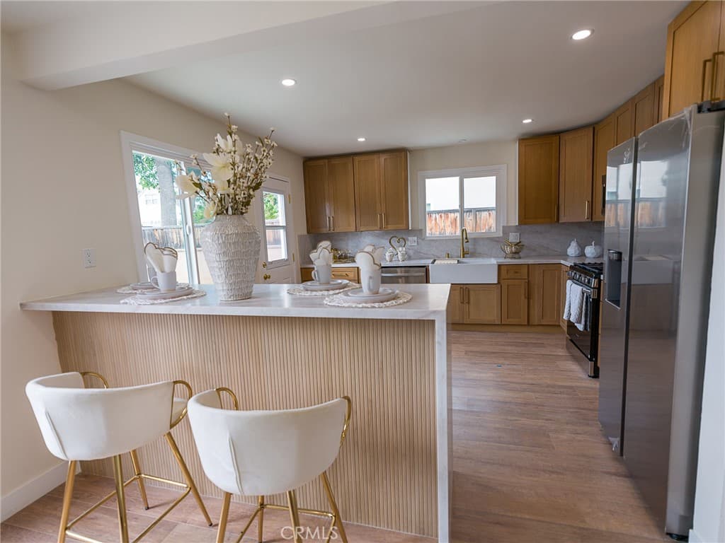Home at 613 N Garsden Avenue, Covina — photo 5 of 12