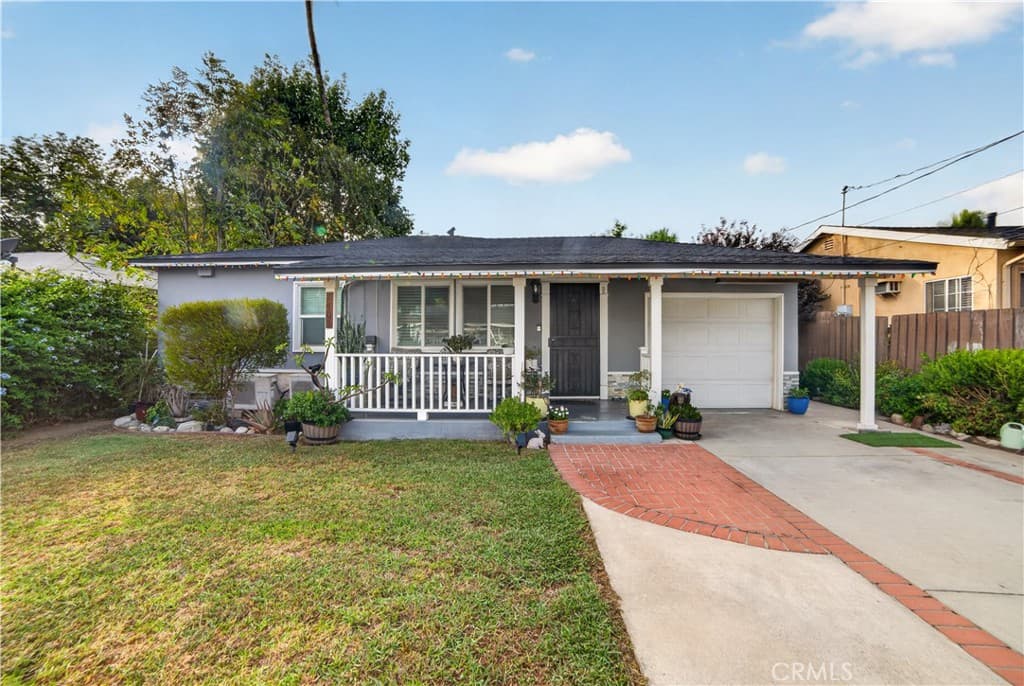 Home at 2103 Wesleygrove Avenue, Duarte — photo 2 of 12
