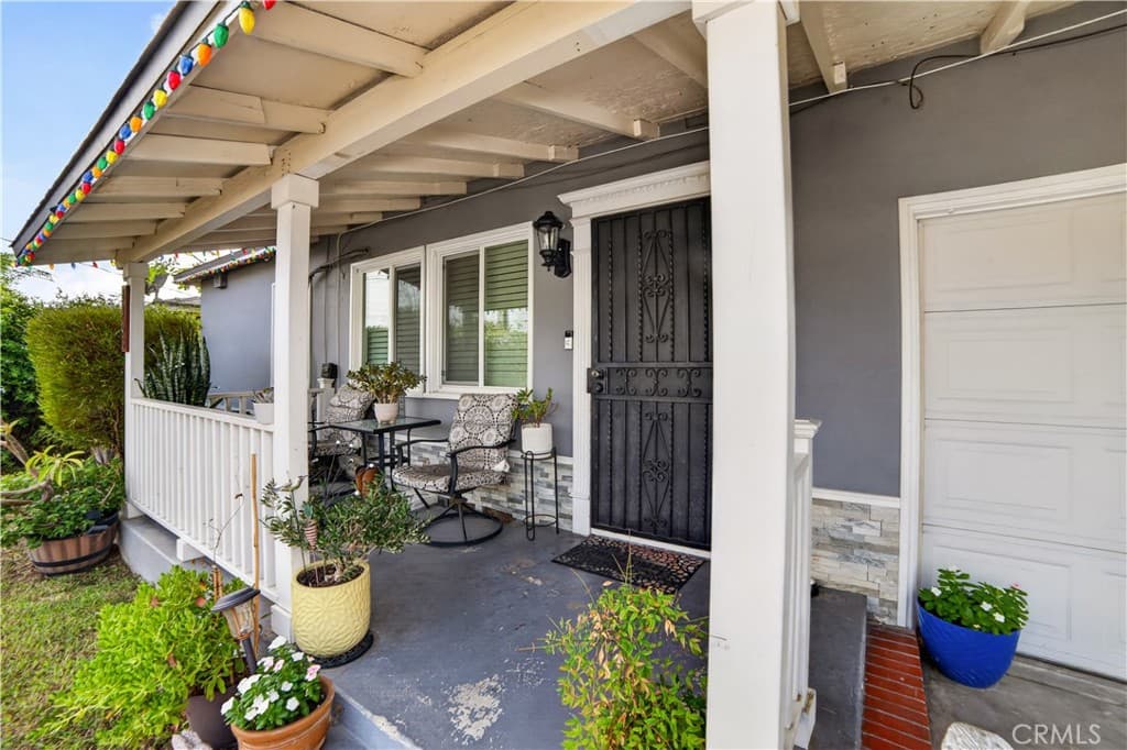 Home at 2103 Wesleygrove Avenue, Duarte — photo 6 of 12