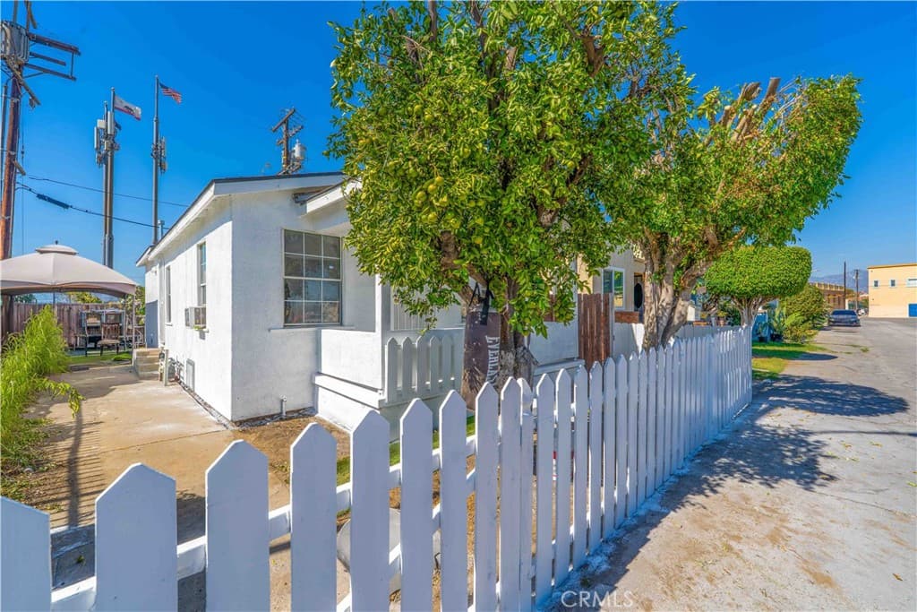 Home at 3551 Palm Drive, El Monte — photo 3 of 12