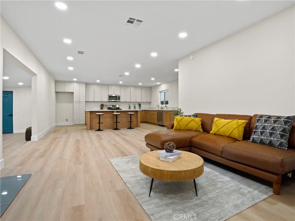 Home at 1125 E Louisa, West Covina — photo 5 of 12