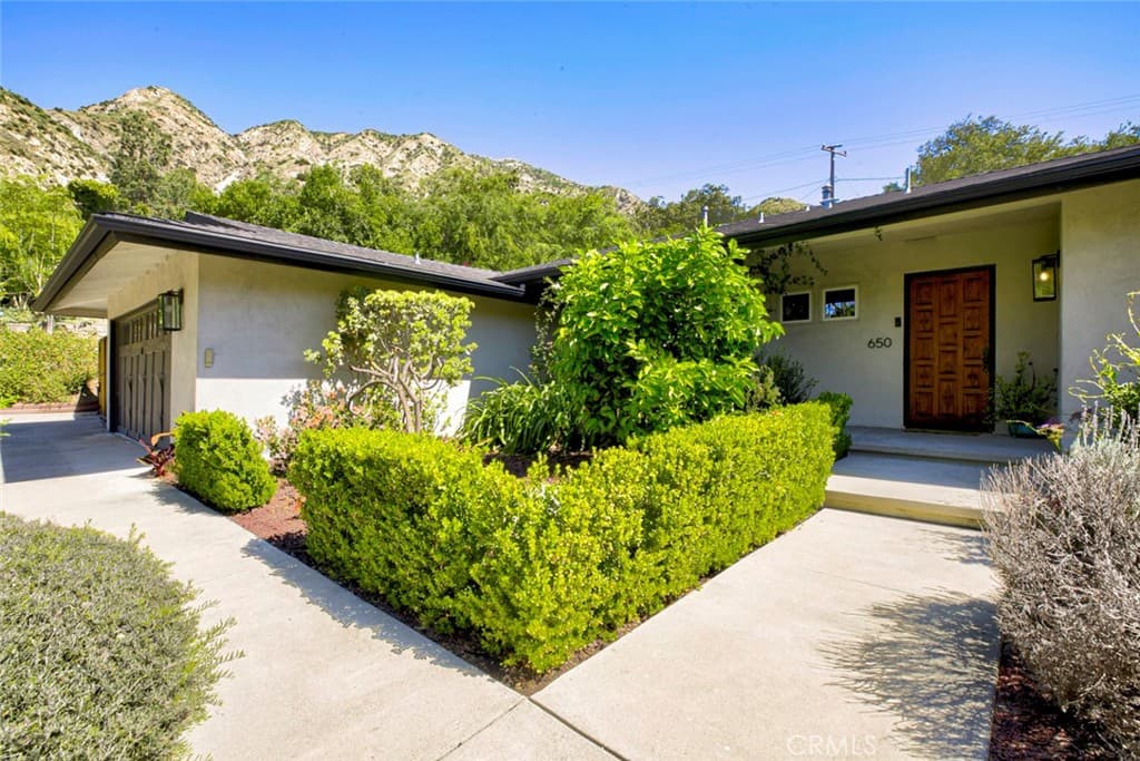 Home at 650 Sierra Meadows, Sierra Madre — photo 4 of 12