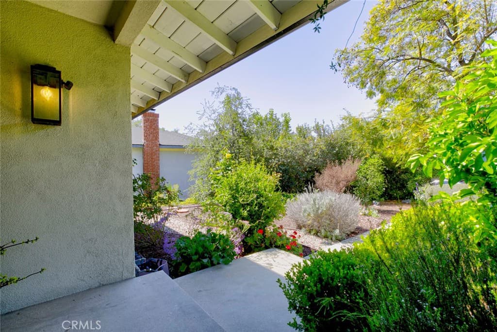 Home at 650 Sierra Meadows, Sierra Madre — photo 7 of 12