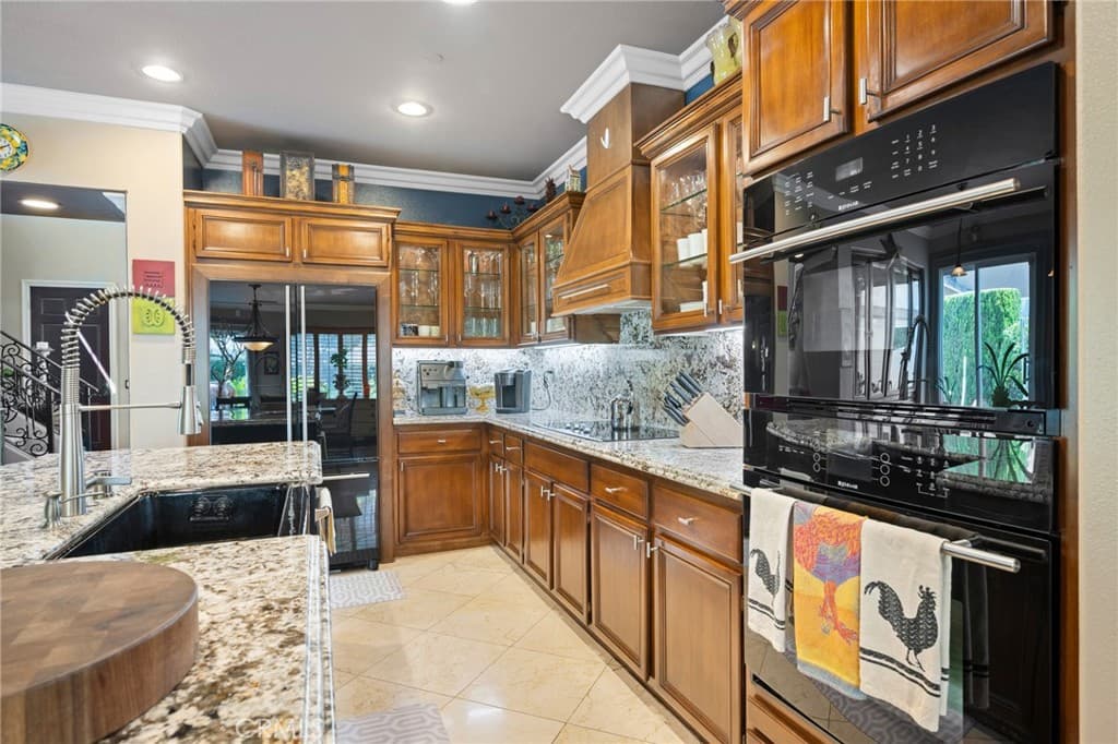 Home at 32 Mossdale Court, Azusa — photo 9 of 12