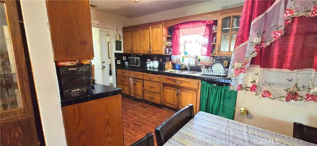 Home at 2370 Marquette Avenue, Pomona — photo 12 of 12