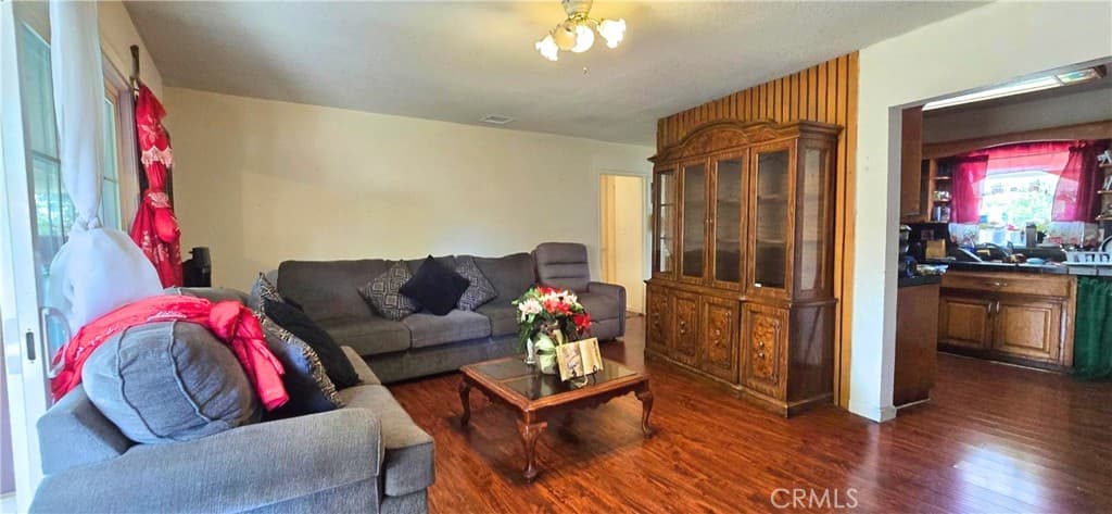 Home at 2370 Marquette Avenue, Pomona — photo 8 of 12