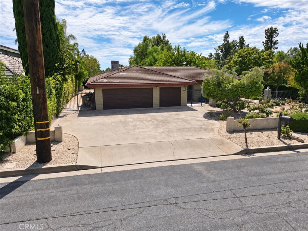 Home at 1002 Pomello, Claremont — photo 1 of 12