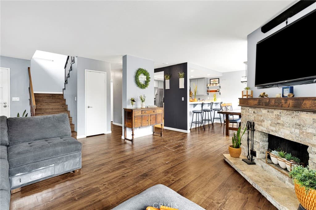 Townhouse at 152 Cedar Creek, San Dimas — photo 11 of 12