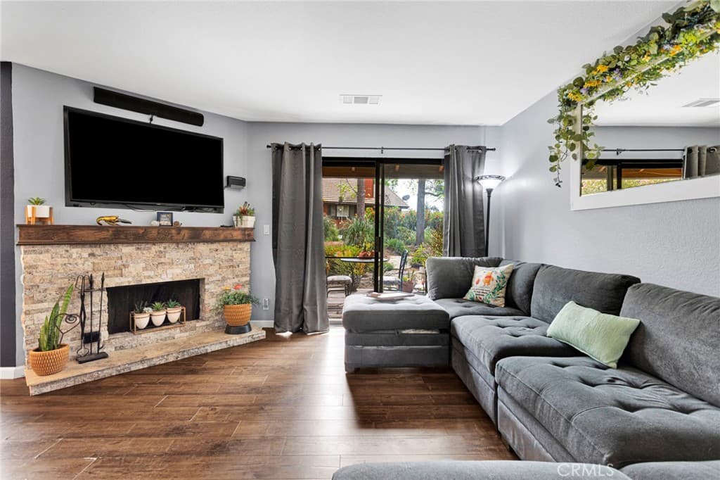 Townhouse at 152 Cedar Creek, San Dimas — photo 8 of 12