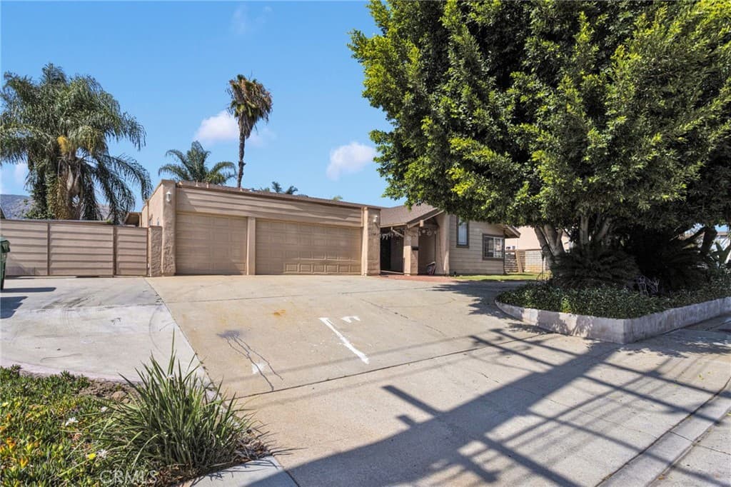 Home at 1087 Baseline Road, La Verne — photo 2 of 12