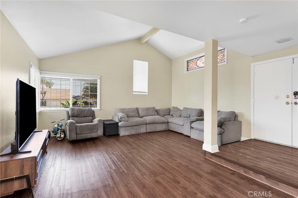 Home at 1087 Baseline Road, La Verne — photo 10 of 12