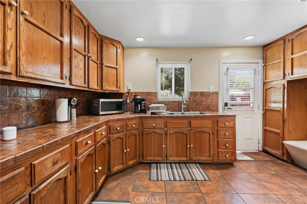 Home at 13244 Francisquito, Baldwin Park — photo 8 of 12