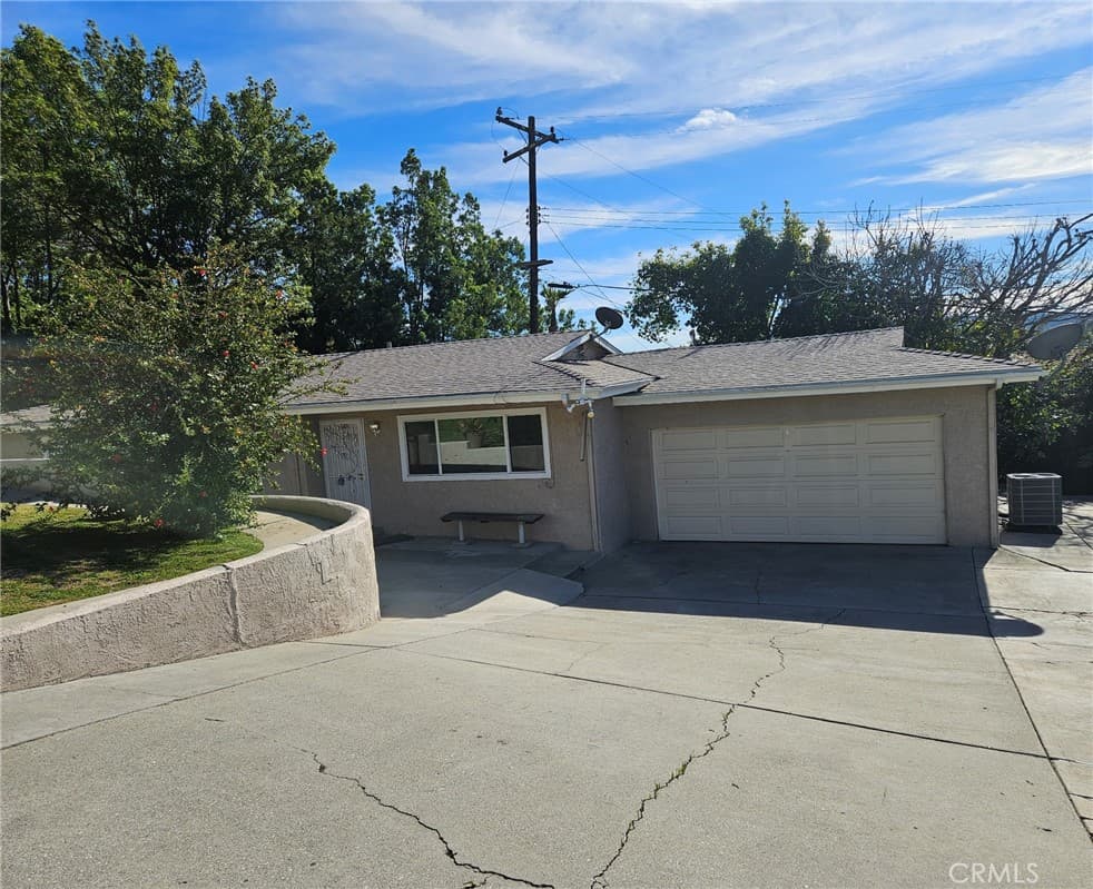 Home at 16060 Las Vecinas Drive, La Puente — photo 3 of 12