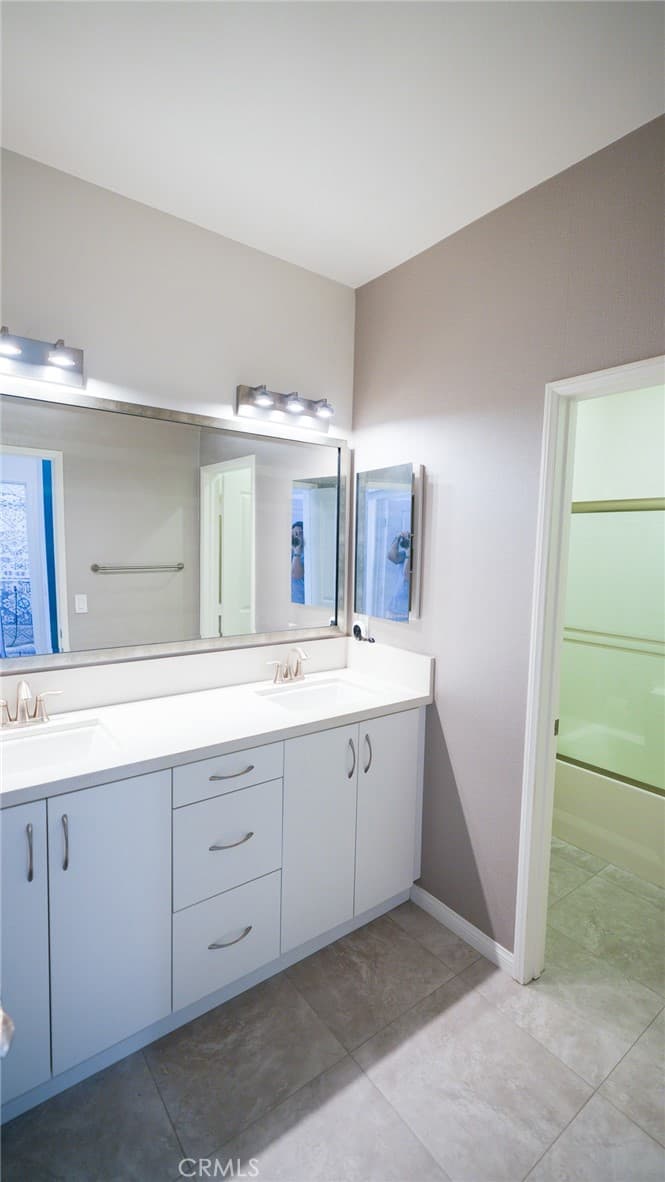 Townhouse at 181 E Commercial, San Dimas — photo 12 of 12