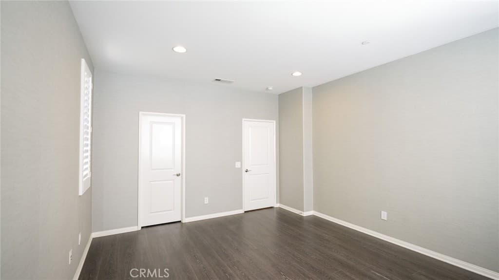 Townhouse at 181 E Commercial, San Dimas — photo 10 of 12