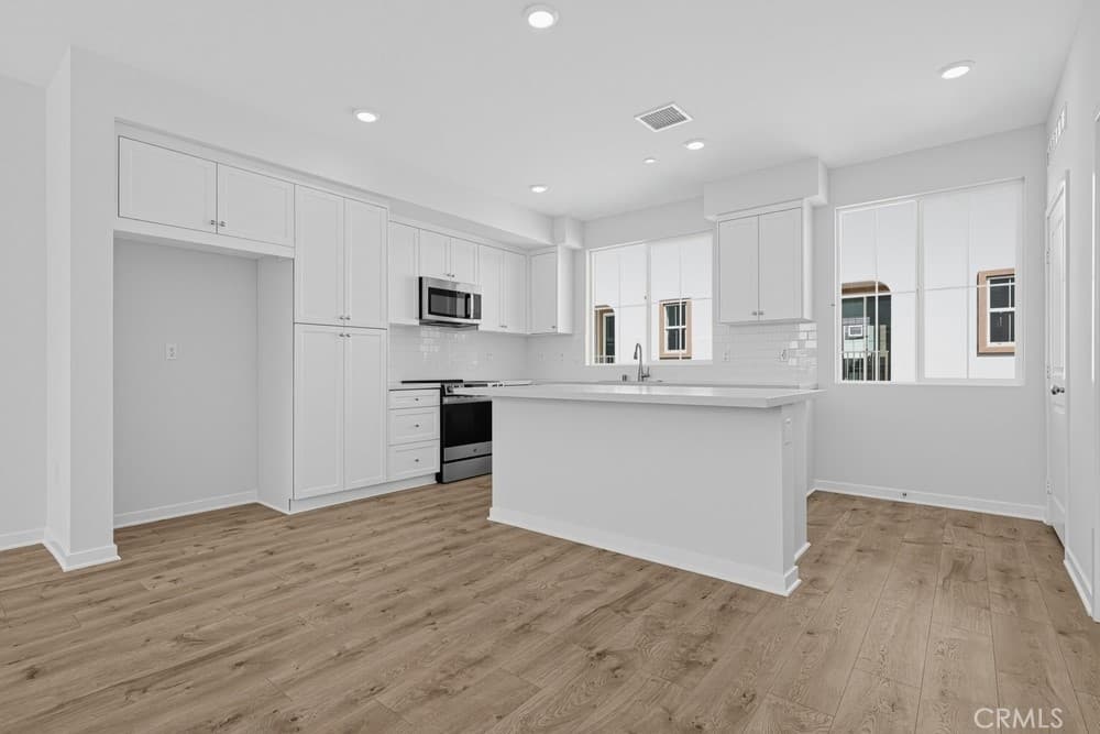 Townhouse at 414 Cypress Grove Lane, Pomona — photo 11 of 12