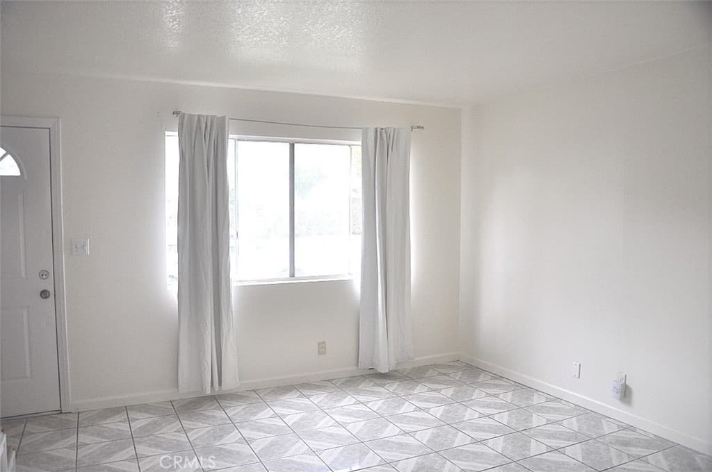Condo at 688 5th, Azusa — photo 10 of 10