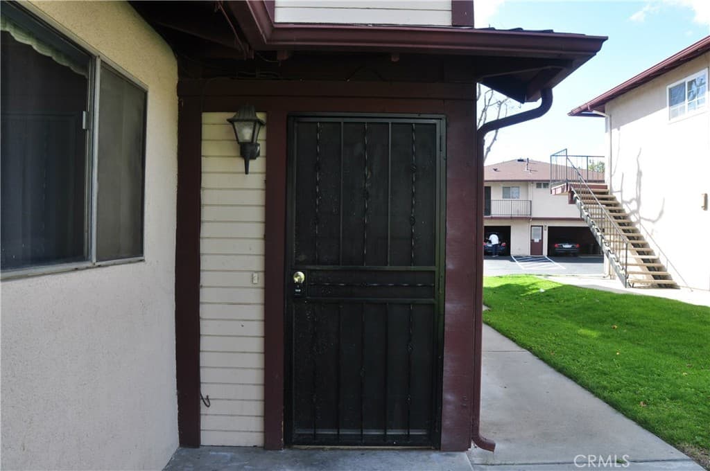 Condo at 1102 W Calle Del Sol, Azusa — photo 3 of 12