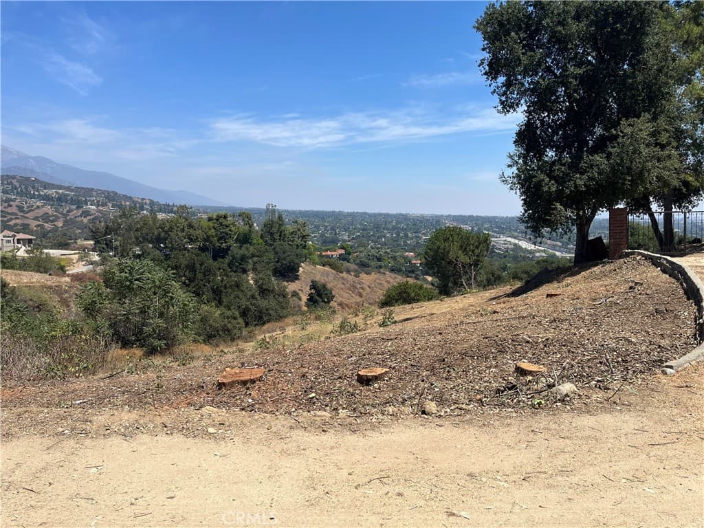 Home at 0 Briney Point Road, La Verne — photo 3 of 3