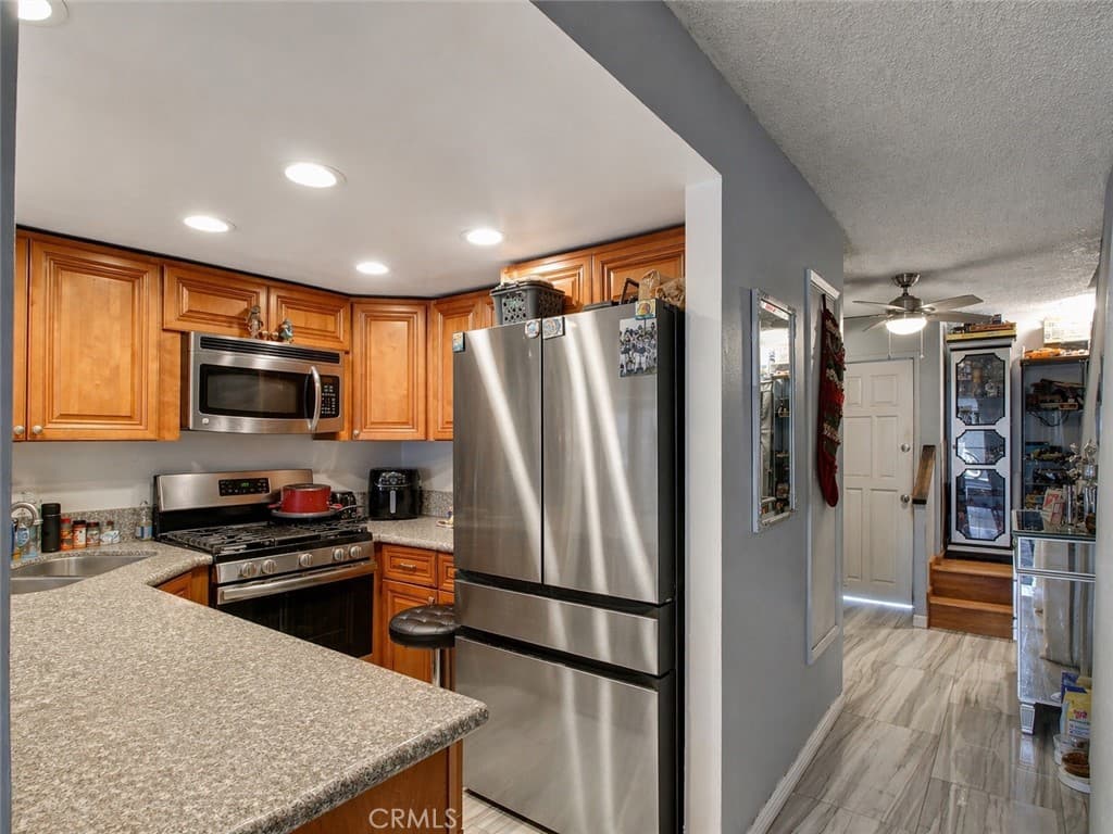 Condo at 1706 Puente Avenue, Baldwin Park — photo 6 of 12