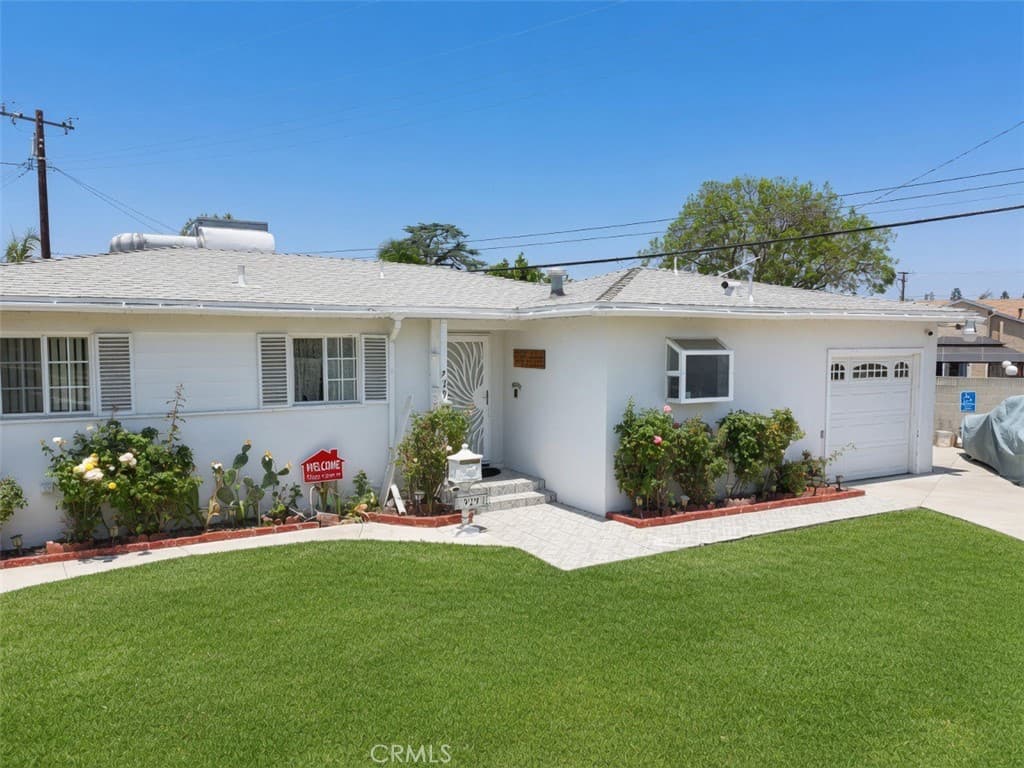 Home at 929 Russelle Dr., West Covina — photo 2 of 12