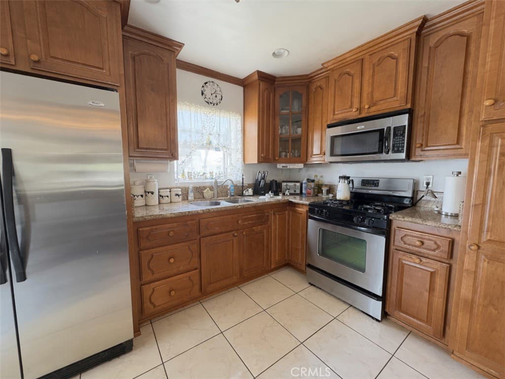 Home at 929 Russelle Dr., West Covina — photo 8 of 12