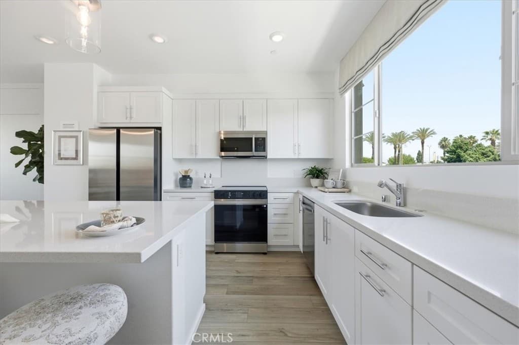 Townhouse at 10728 Golden Koi C, El Monte — photo 10 of 12