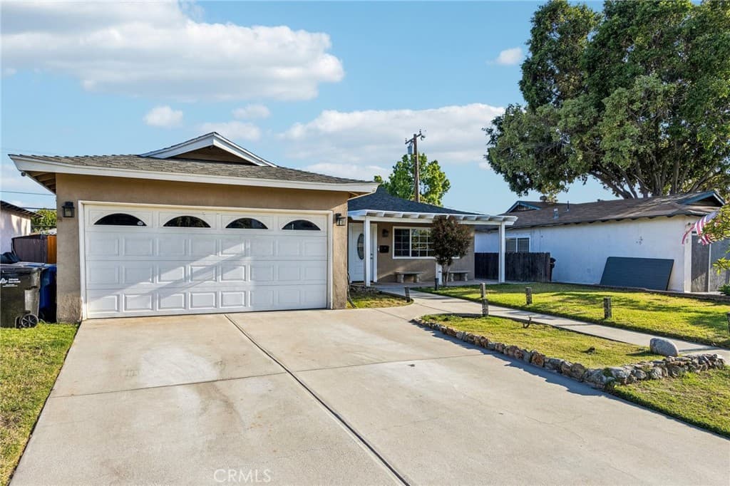 Home at 16748 E Bygrove, Covina — photo 2 of 12