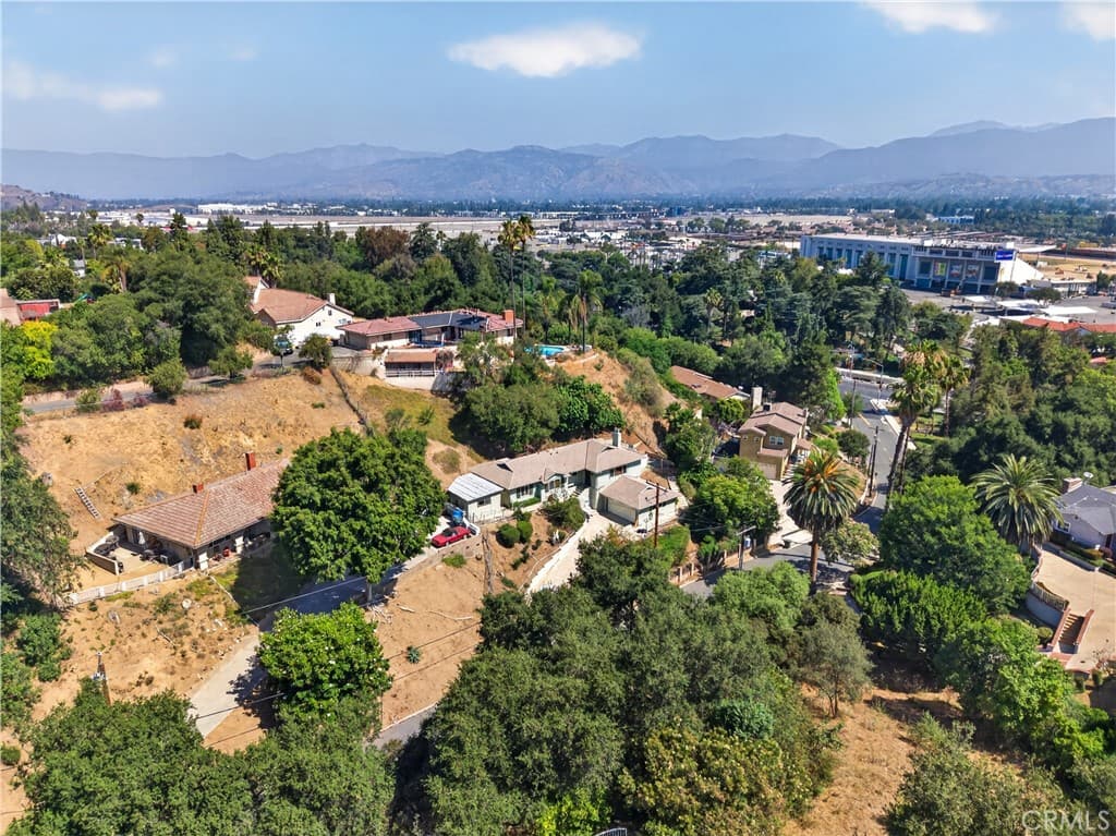 Home at 1845 Canyon, Pomona — photo 4 of 12