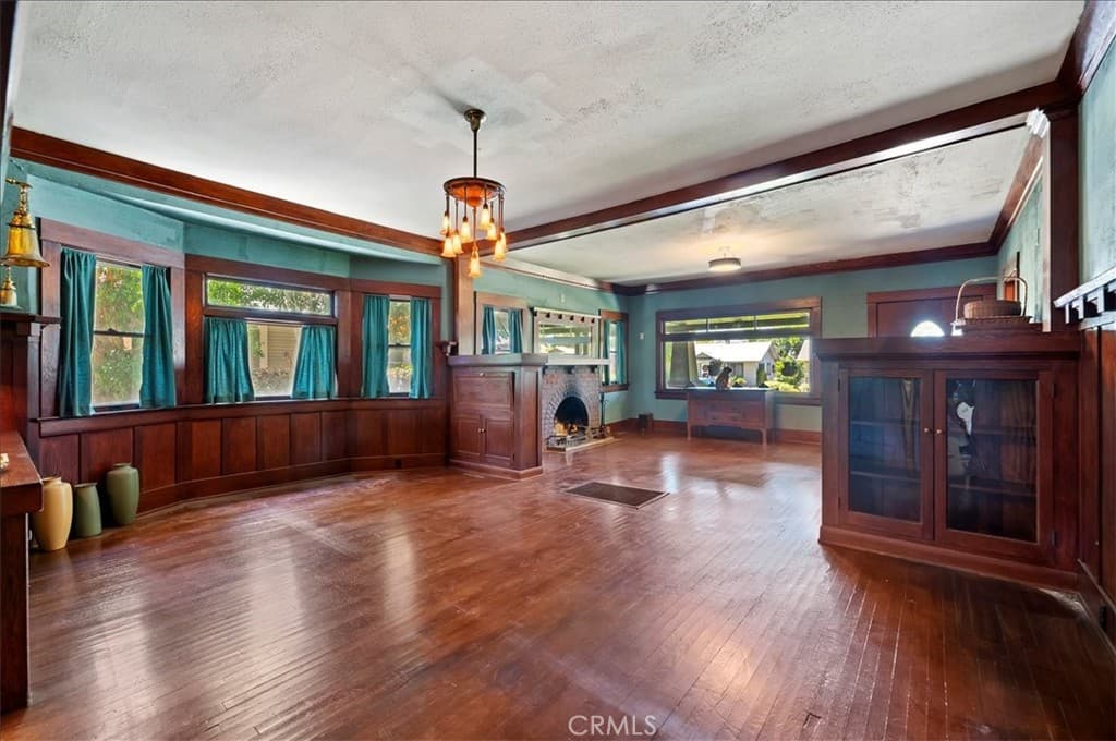 Home at 165 E Columbia Avenue, Pomona — photo 12 of 12