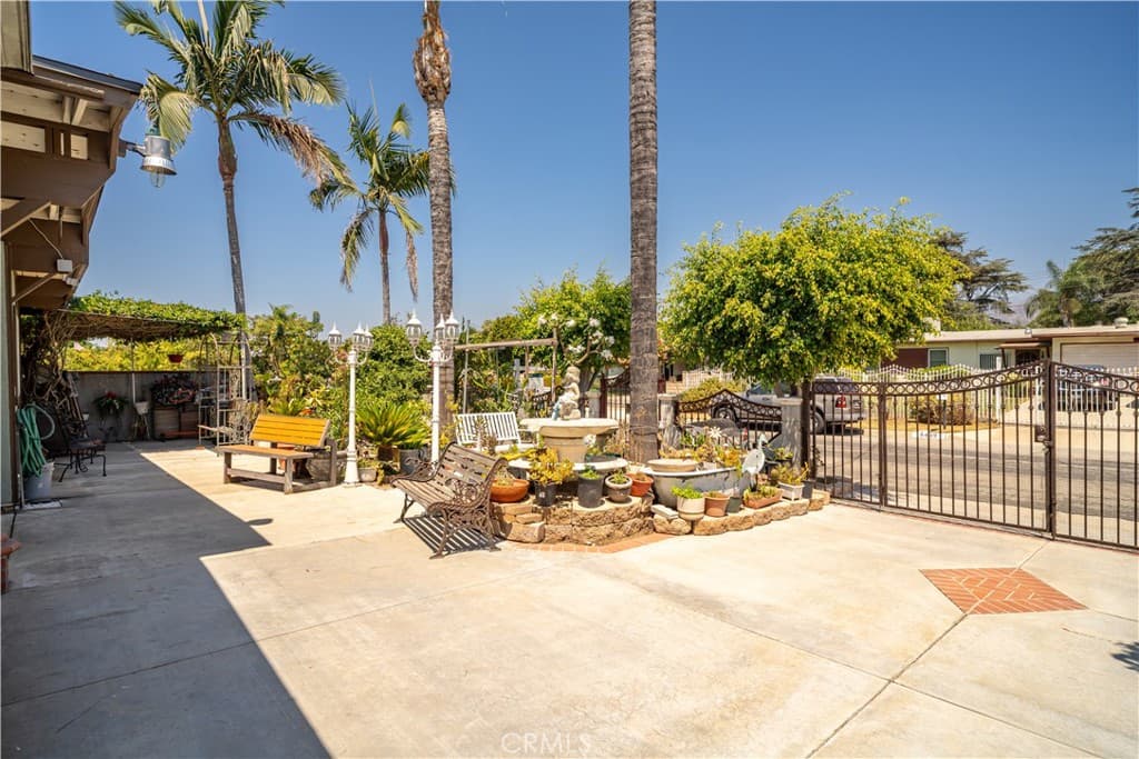 Home at 18438 E Citrus Edge, Azusa — photo 4 of 12