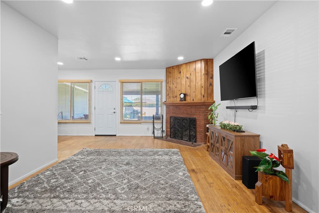 Home at 403 N Astell Avenue, West Covina — photo 8 of 12