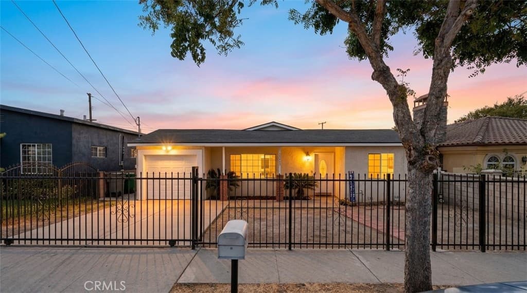 Home at 13524 Frazier, Baldwin Park — photo 4 of 12