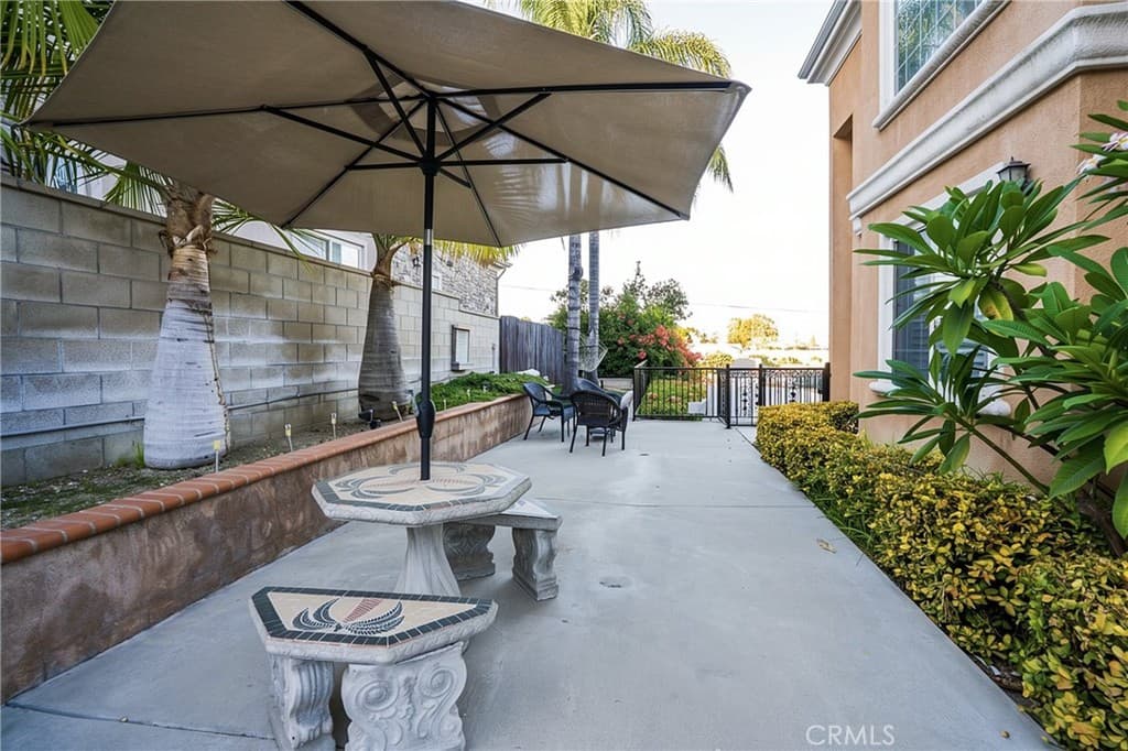 Home at 539 Bourdet, Walnut — photo 4 of 12