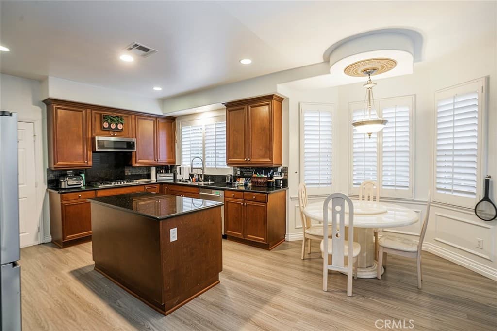 Home at 539 Bourdet, Walnut — photo 7 of 12