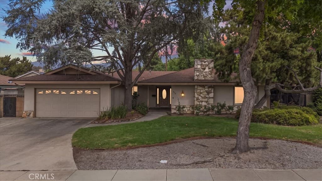 Home at 419 Greensboro Court, Claremont — photo 1 of 12