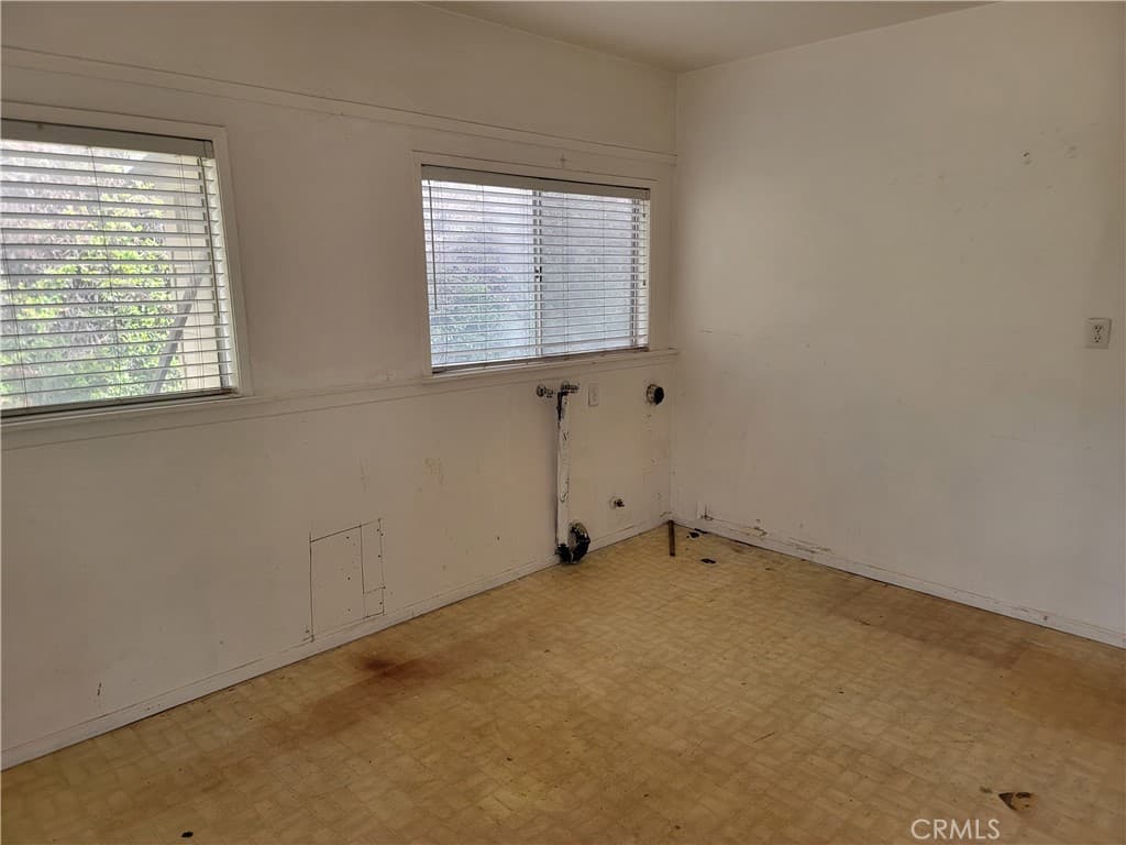Home at 515 Belleview, San Dimas — photo 6 of 12