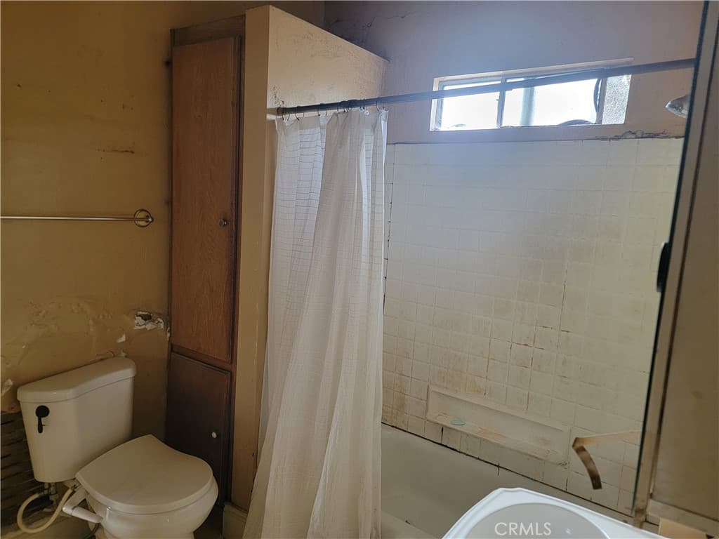 Home at 515 Belleview, San Dimas — photo 10 of 12