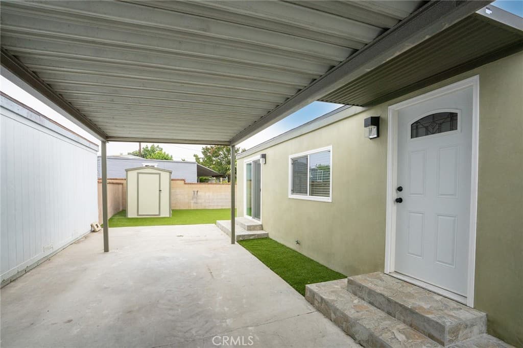 Home at 212 Las Brisas Circle, Pomona — photo 4 of 12