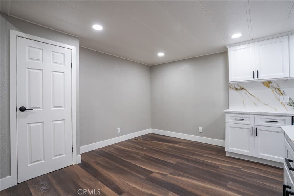 Home at 212 Las Brisas Circle, Pomona — photo 10 of 12