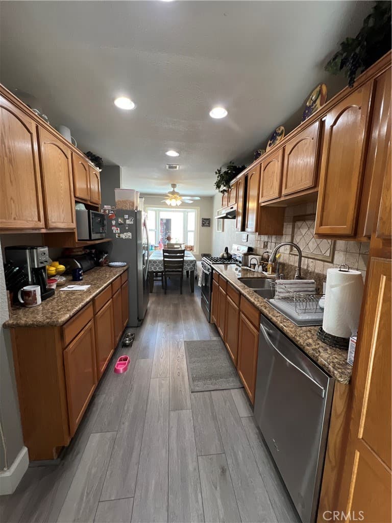Home at 15204 Giordano, La Puente — photo 11 of 12