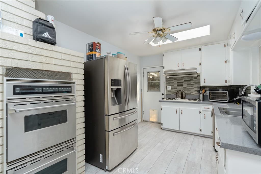 Home at 1333 Singingwood, Pomona — photo 8 of 12