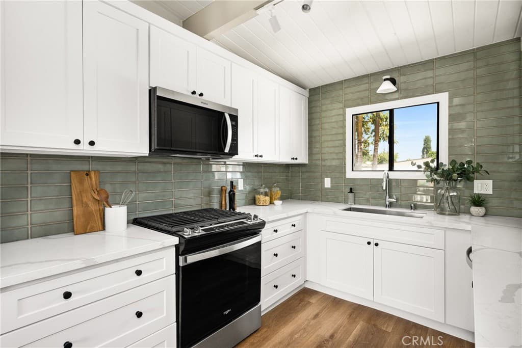 Home at 16150 E Queenside, Covina — photo 11 of 12