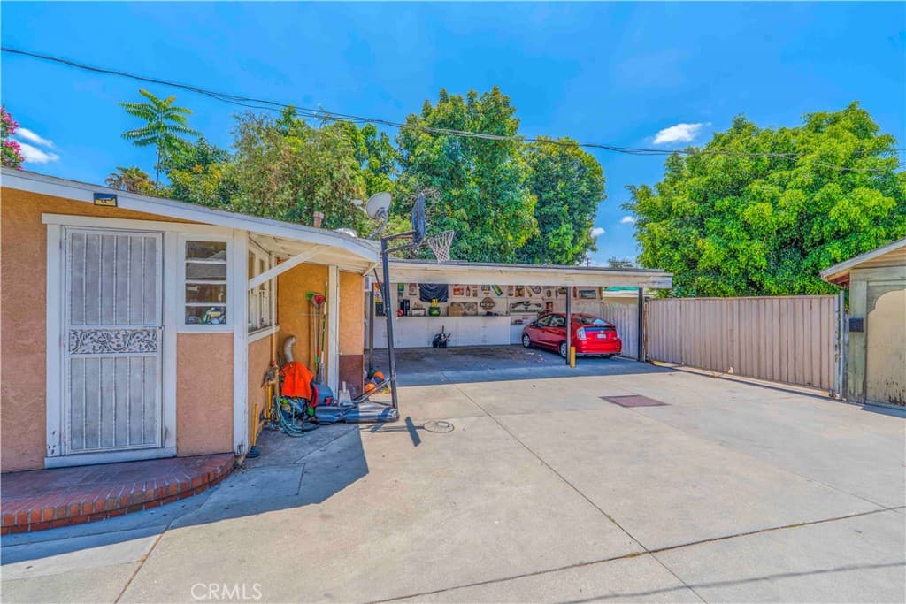 Home at 2631 Parkway, El Monte — photo 3 of 12